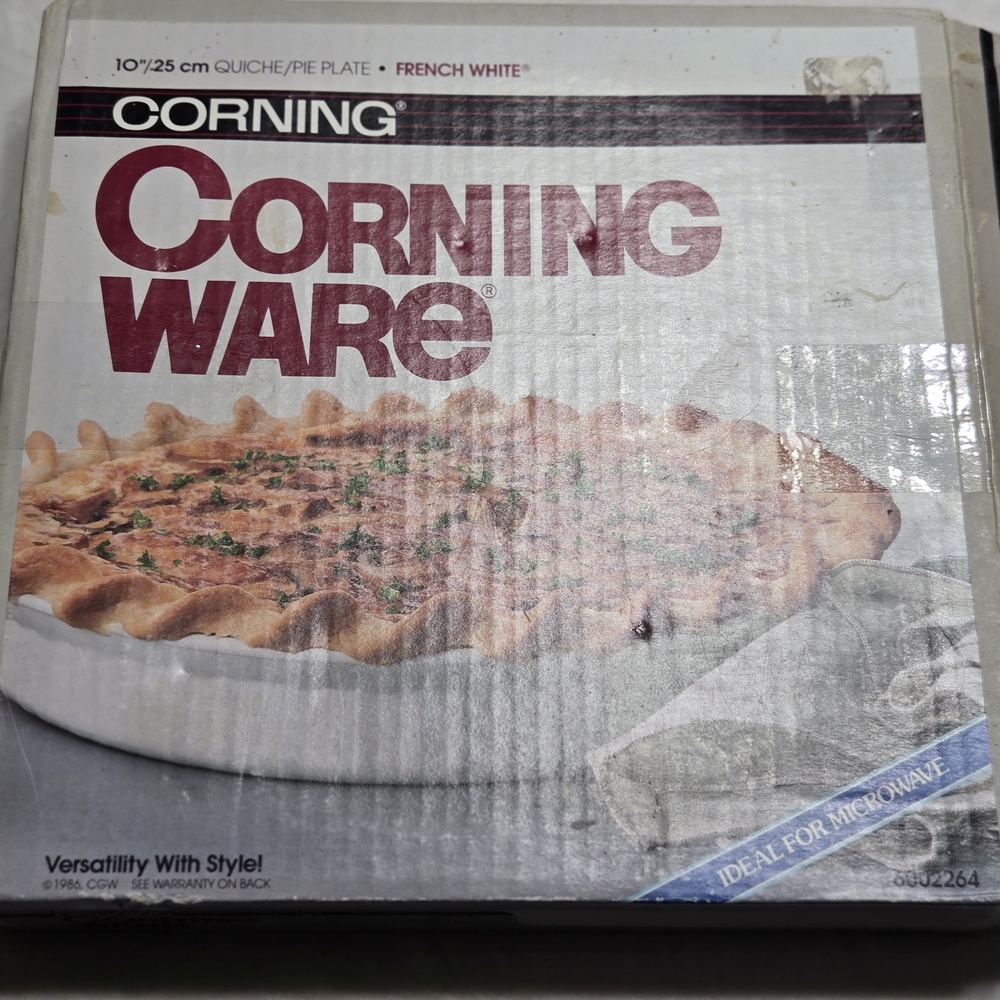 Vintage 1986 CORNING WARE French White 10" QUICHE PIE PLATE Original Box